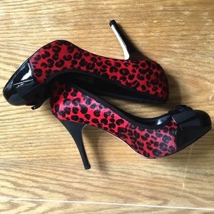 White House Black Market Calf Fur Patent Heels 9M